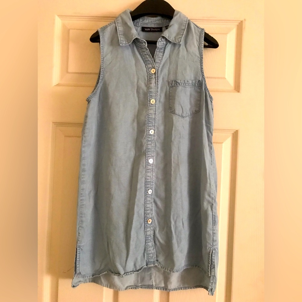 Cute T&W designs denim top. Size X small
